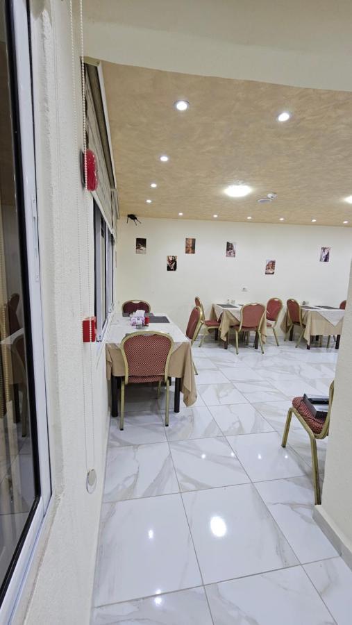 Petra Peace Town Hotel Wadi Musa Exterior photo